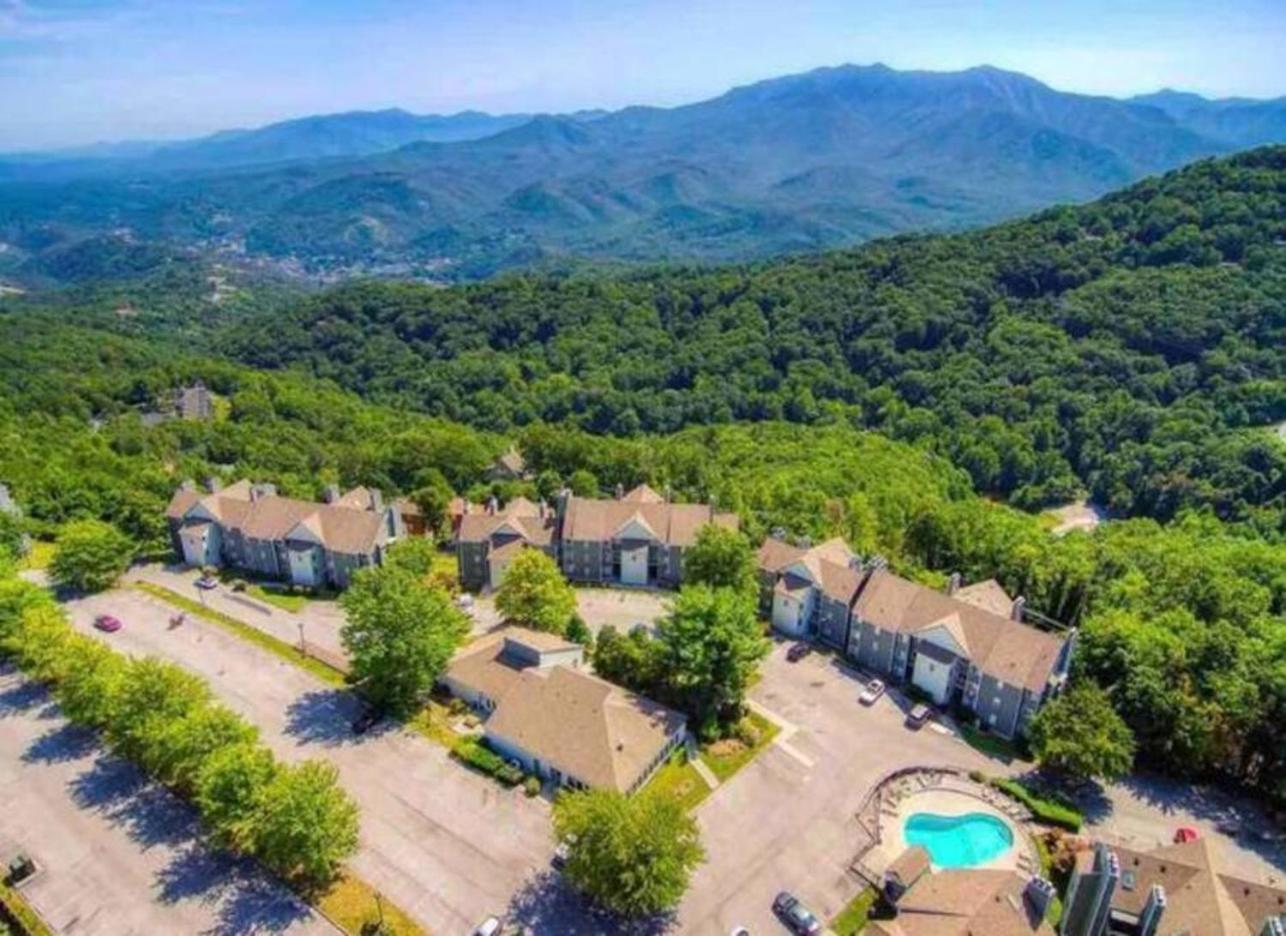 Villa Breathtaking Sunsets, Views, Pool, Heaven Awaits! Gatlinburg Exterior foto