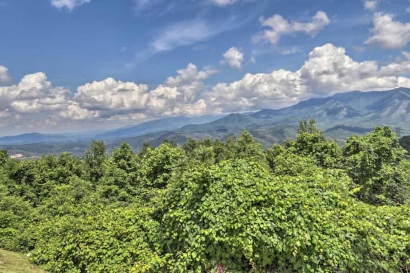 Villa Breathtaking Sunsets, Views, Pool, Heaven Awaits! Gatlinburg Exterior foto